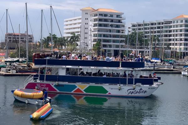 Cuánto cuesta el paseo en catamarán en Mazatlán y por qué es el favorito