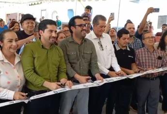 Alcalde de Culiacán inaugura pavimentación de calles en la Colonia Villas del Sol