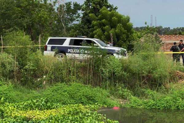 Encuentran a un hombre muerto flotando en el canal Sicae en El Pochotal