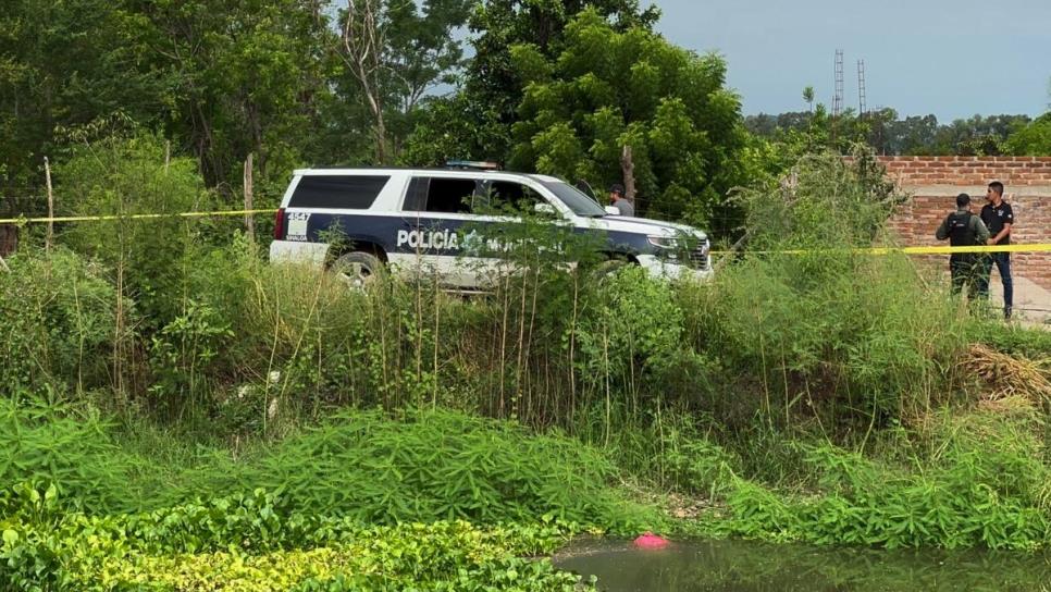 Encuentran a un hombre muerto flotando en el canal Sicae en El Pochotal