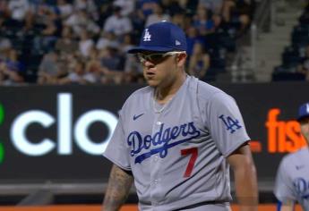 Protestan contra Julio Urías; Mujeres lo llaman «violentador» y exigen justicia en MLB