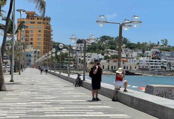 Aumenta hasta 40 por ciento ventas en comercios de Mazatlán por fin de semana patrio