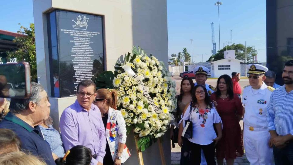 Recuerdan a pescadores fallecidos por el Huracán «Ismael» en Mazatlán