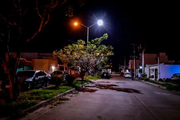 Llegarán 10 mil lámparas leds a Mazatlán la próxima semana