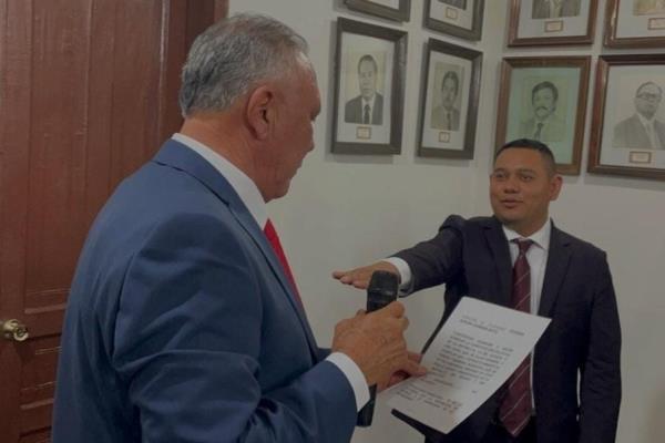 Esteban Adrián Laureán Soto es el nuevo Tesorero de El Fuerte
