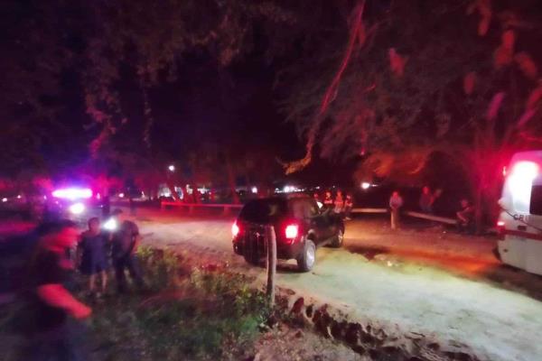Conductor ebrio se vuelca en La Galera, El Fuerte