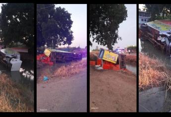 Vuelca camión cargado con camarón en la Calle 300 de Guasave