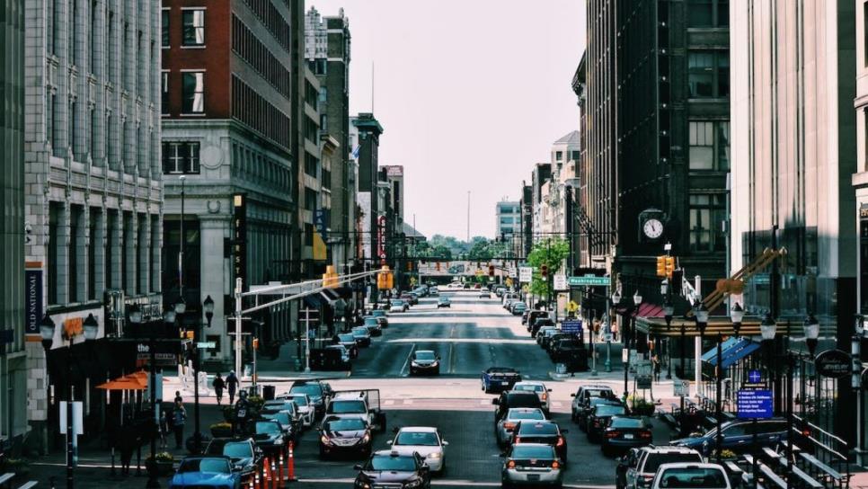 ¿Quieres participar? Esta es la ciudad que pagará por no usar el auto y caminar