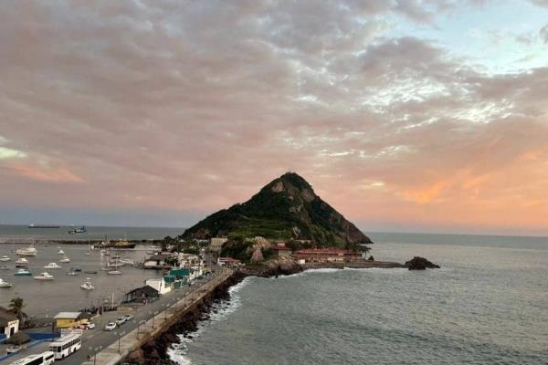 ¿Cuánto cobran por entrar al Faro Natural Mas Alto del Mundo en Mazatlán?