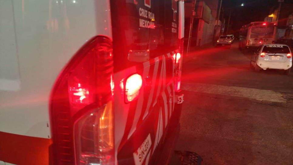 Un choque en el centro de Culiacán deja dos personas lesionadas durante la madrugada de este martes