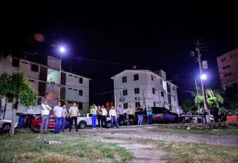 Sustitución del alumbrado público llega al Infonavit Olimpo y fraccionamiento El Paraíso en Mazatlán