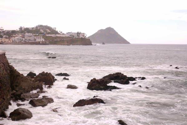 Mazatlán, en alerta por tormenta «Lidia»; listos los albergues