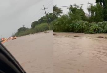Por huracán «Lidia», se inunda la carretera Culiacán-Eldorado por el desbordamiento del dren 