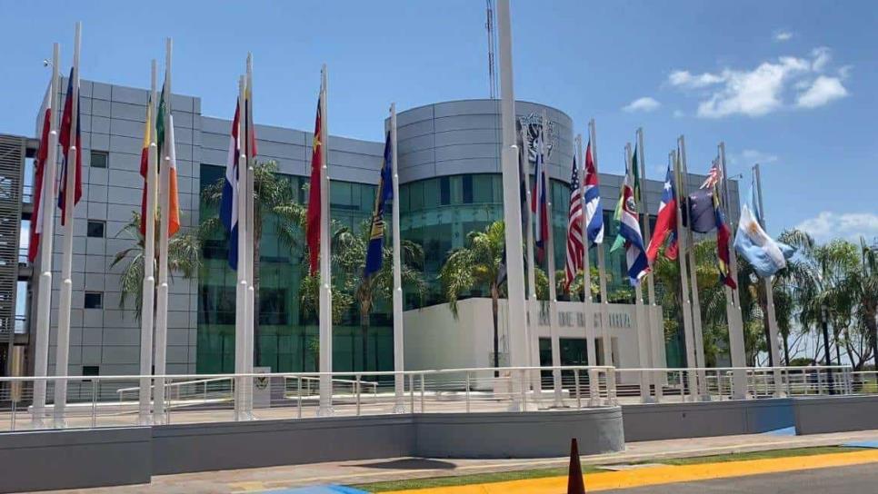 Maestros de la UAS llaman a un «verdadero cambio» al interior de la universidad Maestros de la UAS llaman a un «verdadero cambio» al interior de la universidad