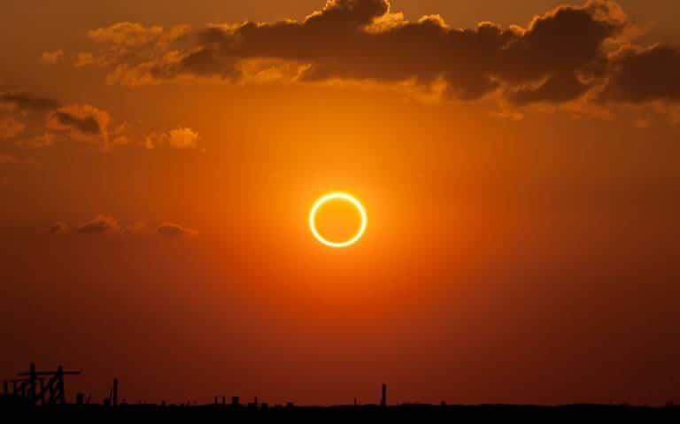 Eclipse solar: síguelo en vivo en todo su explendor | VIDEO