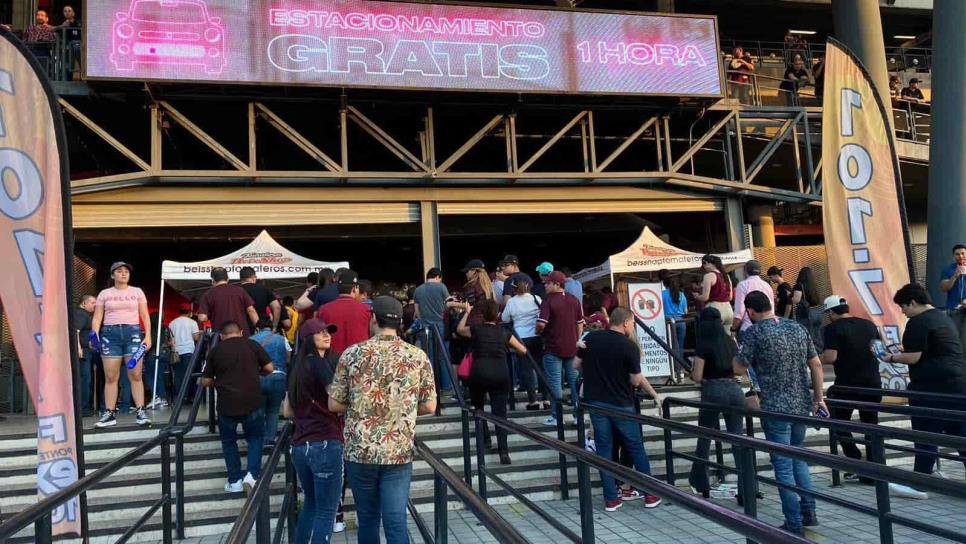 «El pasado esta pisado, somos los más ganadores de Sinaloa»: afición de Tomateros