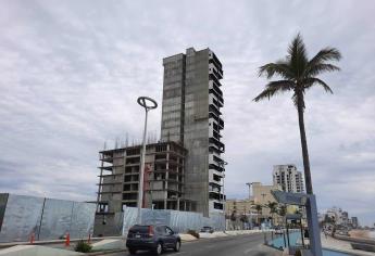 Por falta de permisos, está parada la inversión y construcción de hoteles en Mazatlán: alcalde 