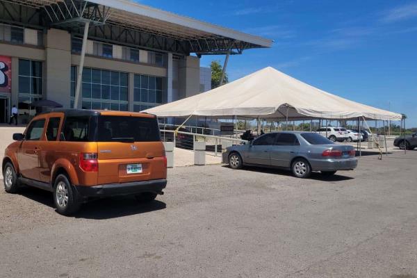 Trabajadores del módulo de regularización de carros en Los Mochis denuncian despidos injustificados