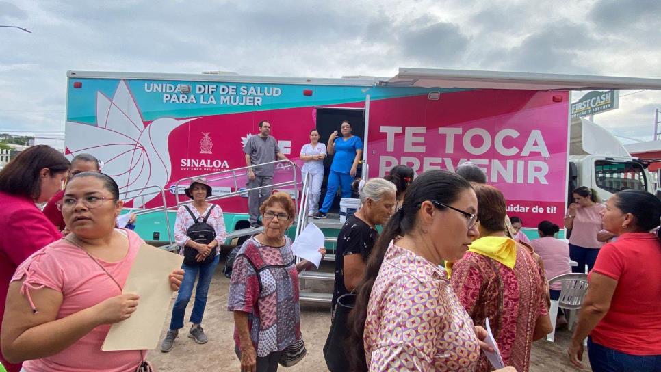 DIF conmemora el Día contra el Cáncer de Mama con chequeos gratis