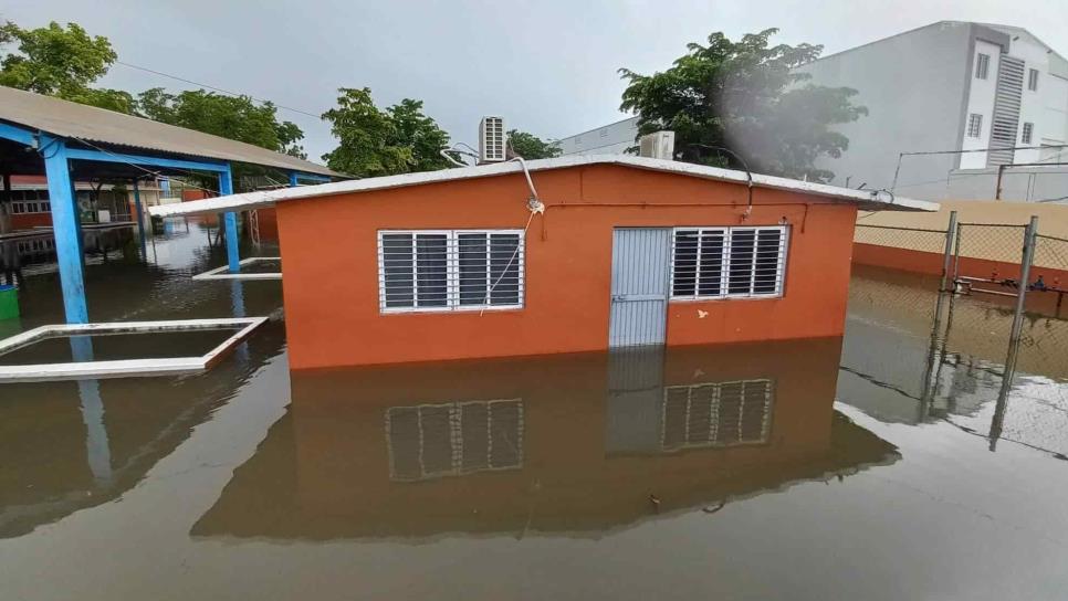 ¡Regresan a clases en Sinaloa! Excepto este municipio afectado por «Norma»