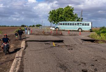 Gobierno de Sinaloa recorre carreteras y puentes dañados por «Norma» para su reparación 