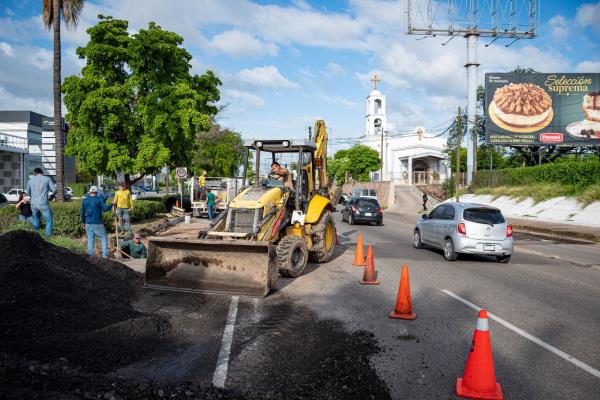 Abren el bulevar Pedro Infante en Culiacán tras reparación de socavón