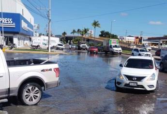 Por reparación de drenaje cierran circulación en fraccionamiento La Joya de Mazatlán