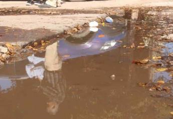 Rebrote de aguas negras podría provocar vómito, diarrea y enfermedades en la piel en Los Mochis