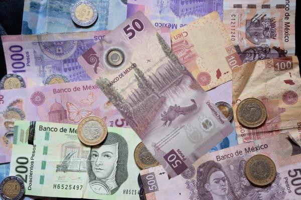 ¿Cómo identificar un billete que vale más dinero de su valor denominación?