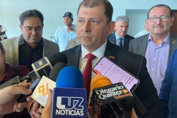 Por enfermedad, se ausenta Robespierre Lizárraga y difieren revisión de medidas cautelares para el lunes 