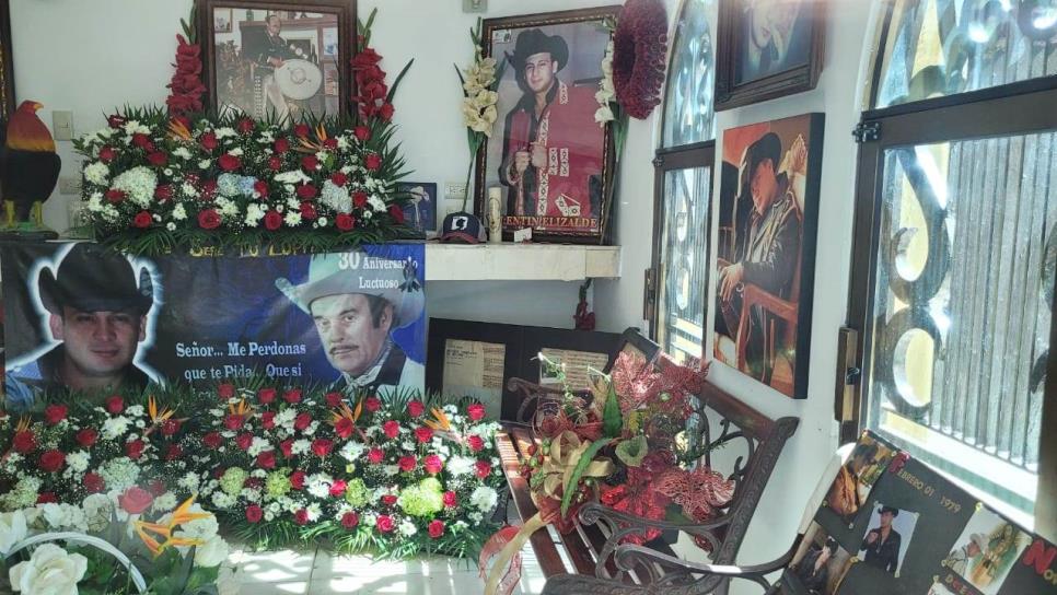 Valentín Elizalde: así lo recuerdan sus fans al visitarlo en el Panteón de Guasave