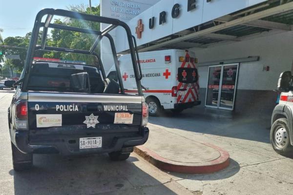 Adulto termina herido al caer a un canal en Culiacán