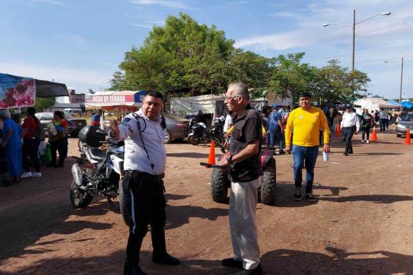 Circulación en panteones de Los Mochis cambia a un solo sentido