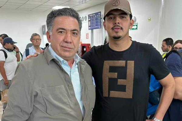 Enrique Inzunza le sugiere a Panter Bélico cantar canciones rancheras tradicionales