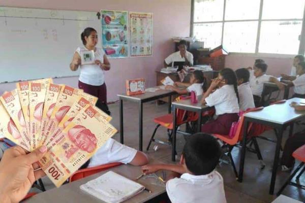 ¿Cuánto gana al mes un maestro de educación básica en Sinaloa?