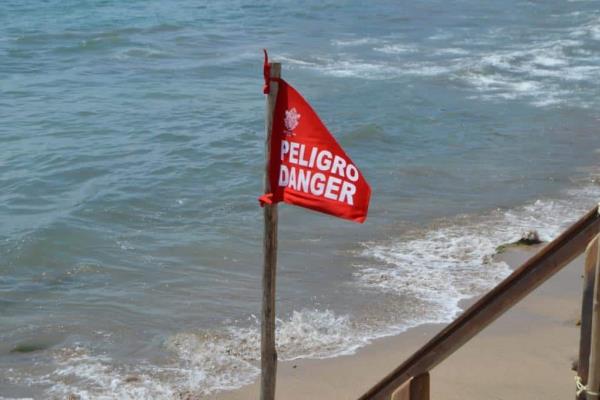 Playas de Mazatlán reabren con restricciones tras el cierre por condiciones climáticas