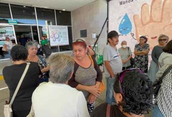 Pacientes con cáncer se manifiestan en el IMSS Mazatlán por falta de doctores 