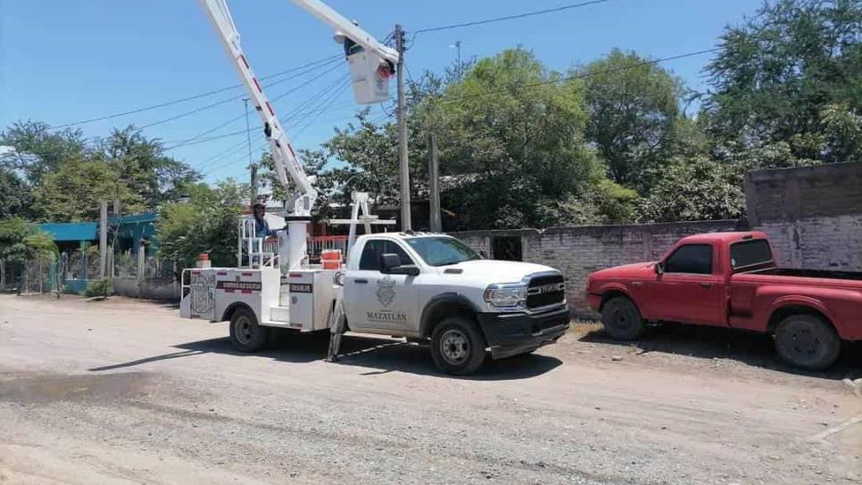 Invierten hasta 50 mil pesos semanales para reestablecer el alumbrado público vandalizado en Mazatlán