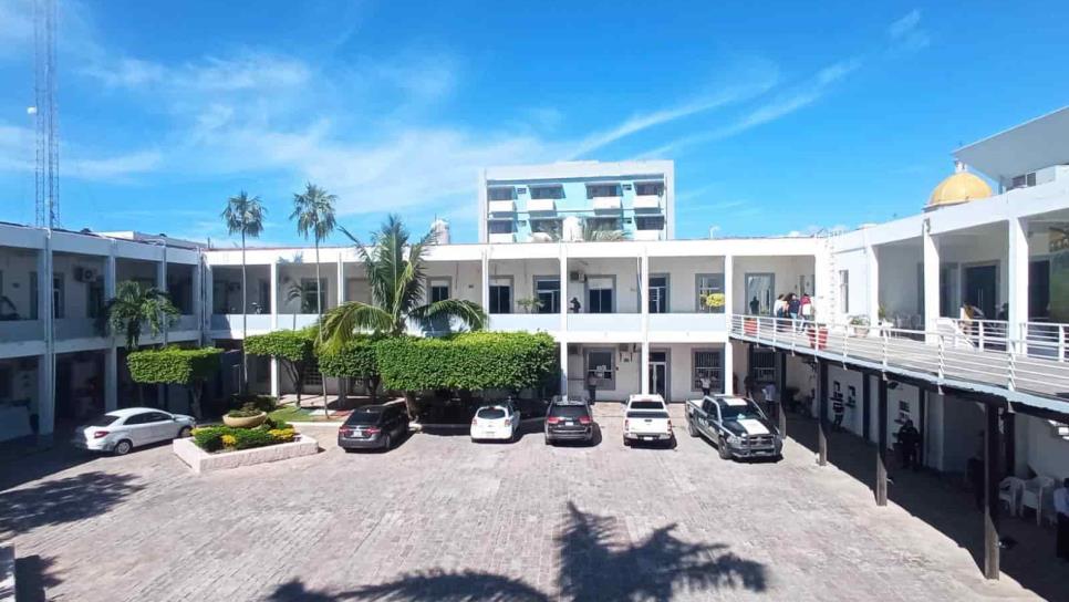 Pese a polémica por transfobia, directora de Immujer seguirá en funciones: alcalde de Mazatlán