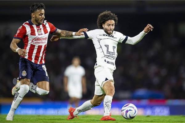 Chivas vence a Pumas 1-0 en la ida de los cuartos de final 