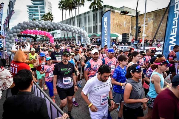 Más de 5 mil corredores participan en El Gran Maratón Pacífico Mazatlán 2023 