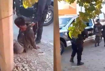 Pobladores de El Walamo golpean brutalmente un hombre que intentó robarse una moto | VIDEO