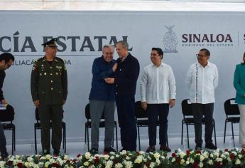 Gobierno del Estado entrega 5 patrullas al municipio de Ahome