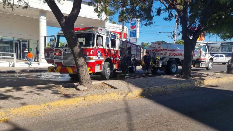 Fuga de gas en una nodriza moviliza a los grupos de emergencias en la KZ4 de Culiacán