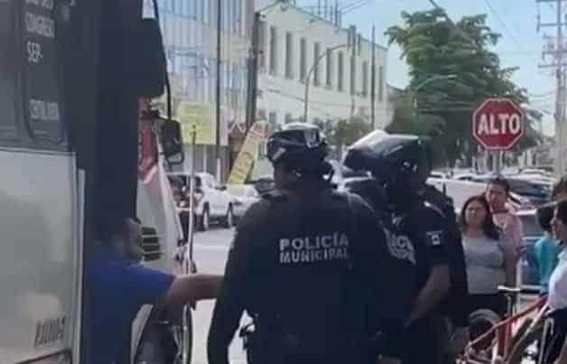 Fiscalía investiga presunto abuso policial en camión urbano de Culiacán