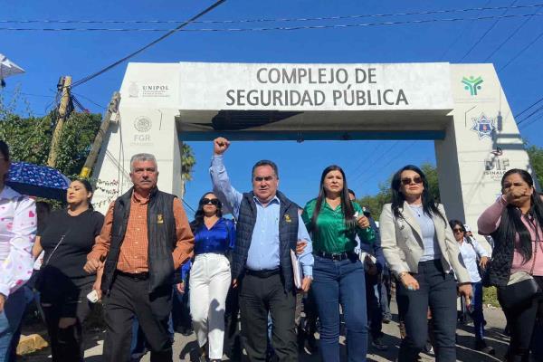 Jesús Madueña Molina gana amparo y busca regresar a la Rectoría de la UAS