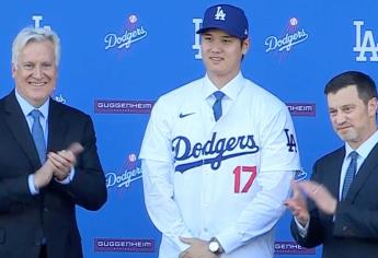 Shohei Ohtani se presenta con los Dodgers de Los Ángeles