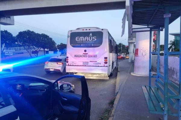 Tras persecución, policías logran detener a un camionero que se saltó varios semáforos en Culiacán