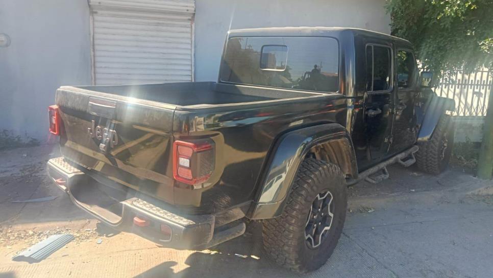 Recuperan en Culiacán camioneta Jeep Rubicon robada en Sonora