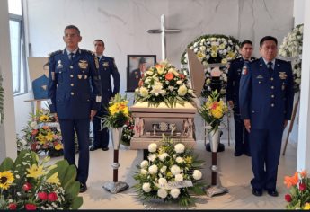 Despiden a veterano del Escuadrón 201; lo entierran con honores en Mazatlán